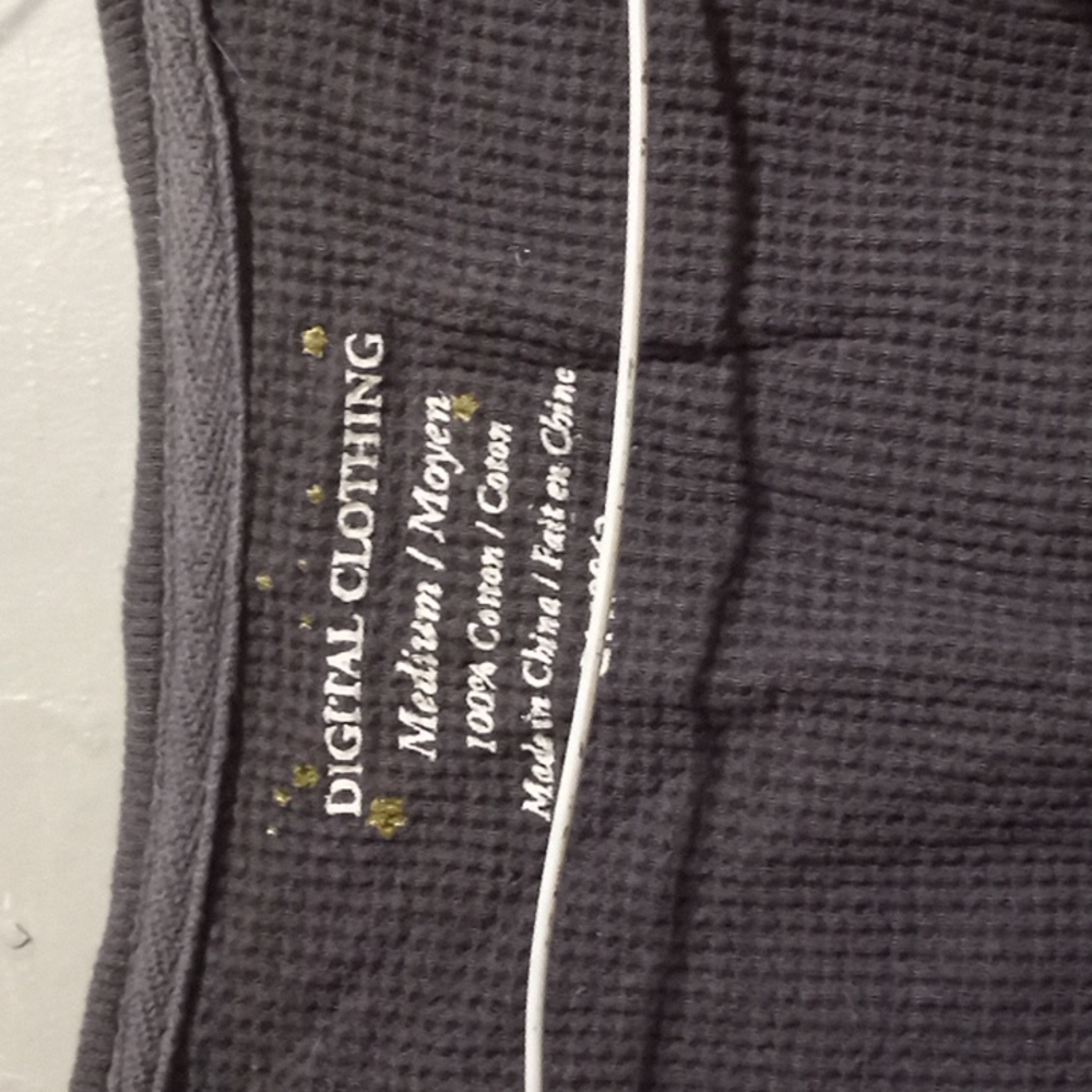 Shirt - Picture 3 of 3